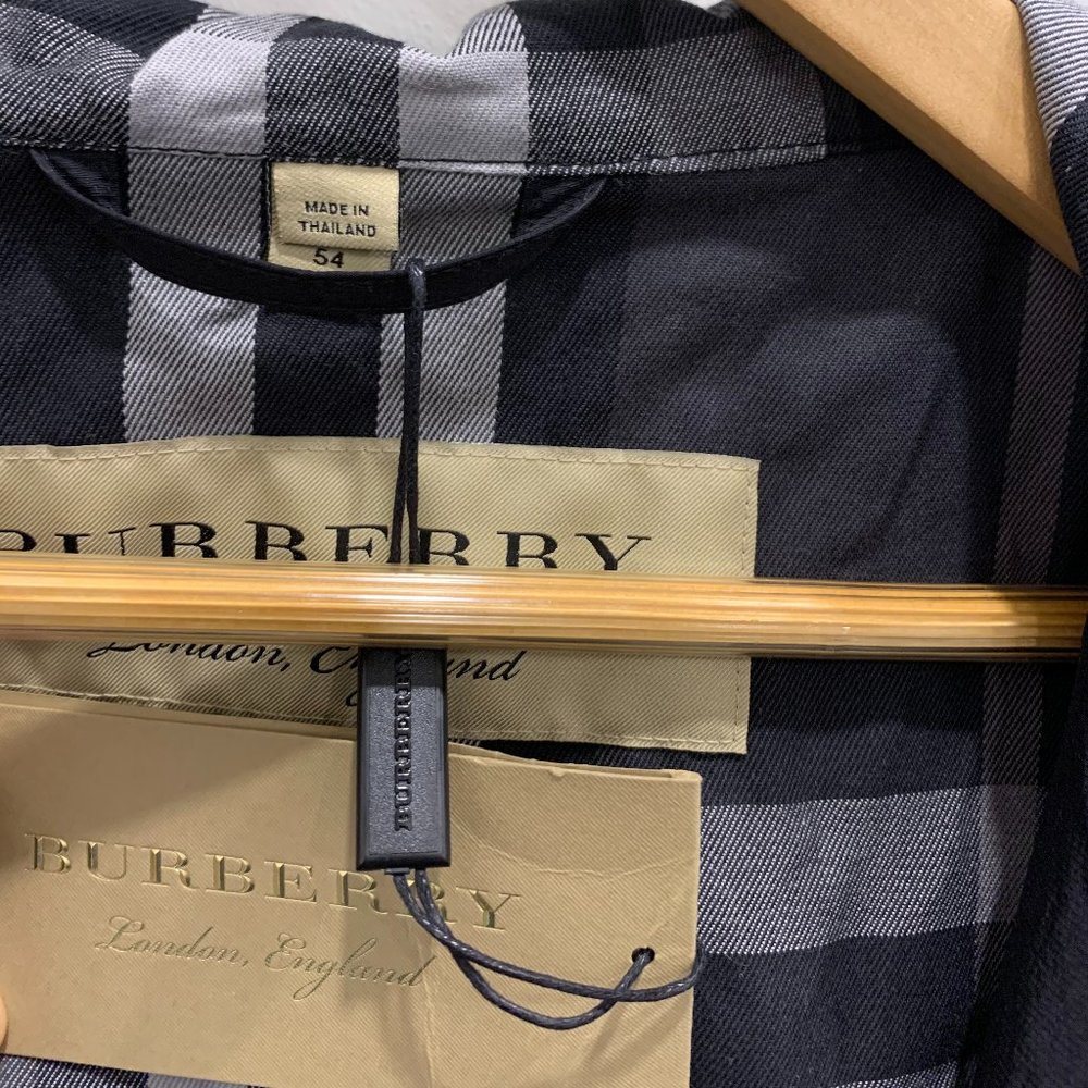 Burberry Men's Fall Button Jacket - image 7